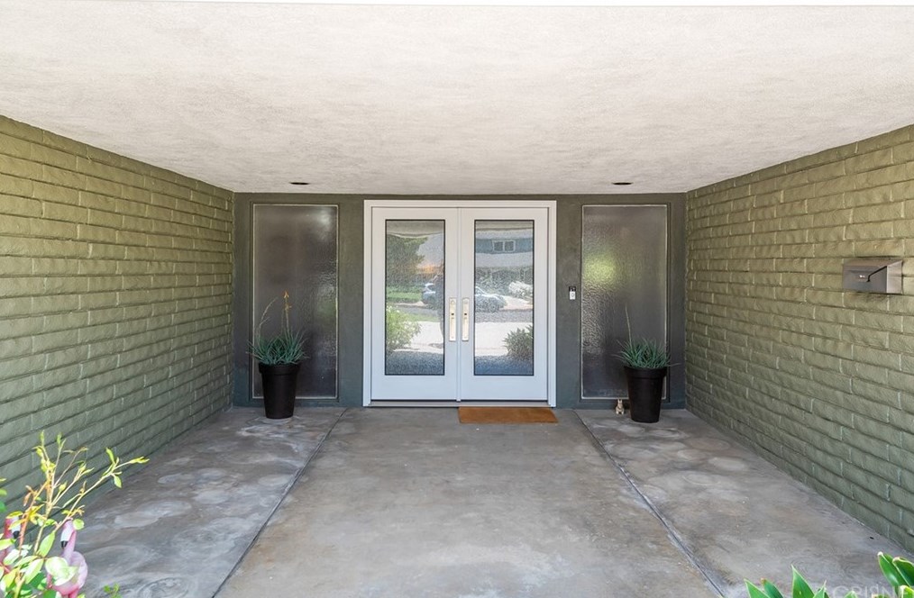 19821 Septo St, Chatsworth, CA 91311-3541
