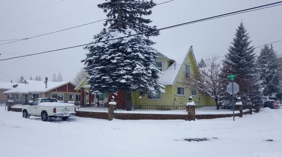 945 Mt Doble Dr, Big Bear City, CA 92314