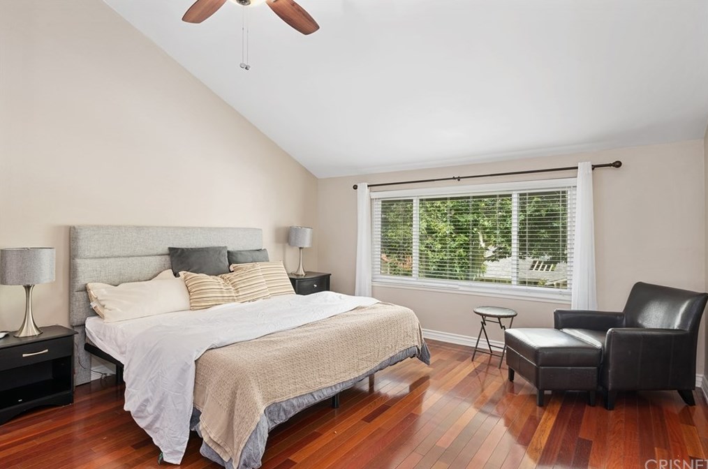 38 Meadowlark Ln, Calabasas CA  91377-1017 exterior