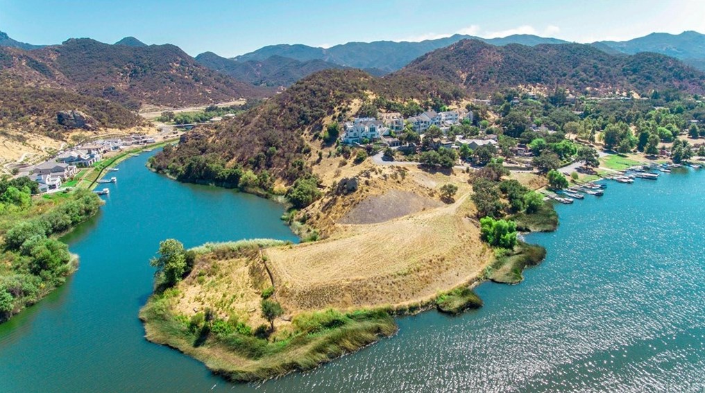 500 Lower Lake Rd, Thousand Oaks, CA 91361-5113