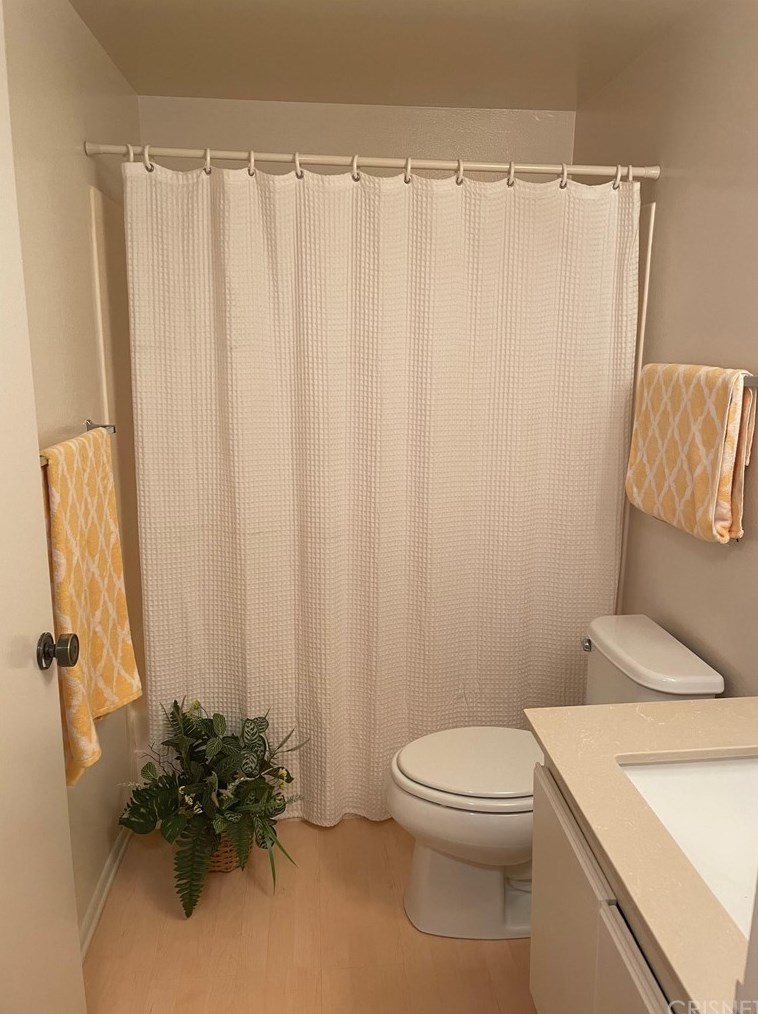 14085 Bayside Dr, Norwalk CA  90650-3402 exterior