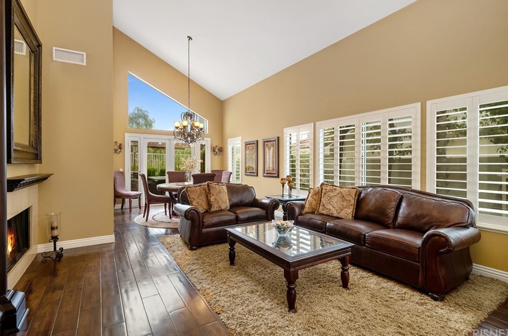 24611 Via Tecolote, Calabasas, CA 91302