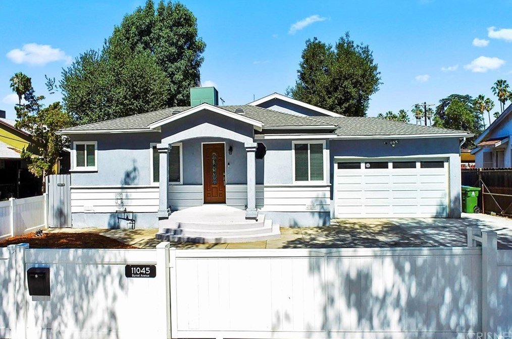 11045 Burnet Ave, San Fernando, CA 91345-1507