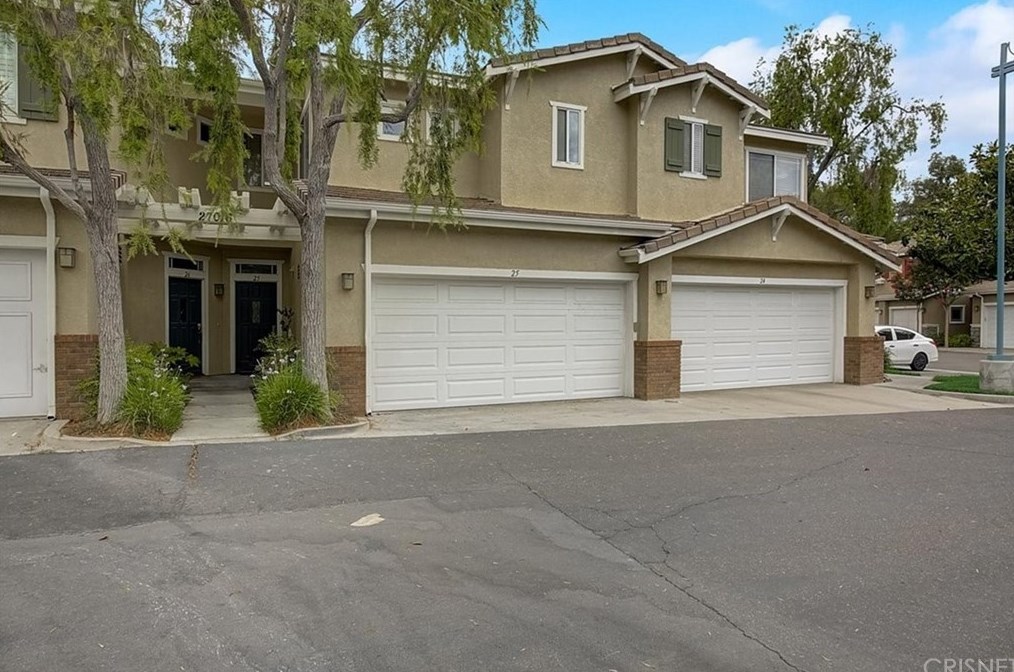 27016 Wolf Creek #25, Santa Clarita, CA 91354