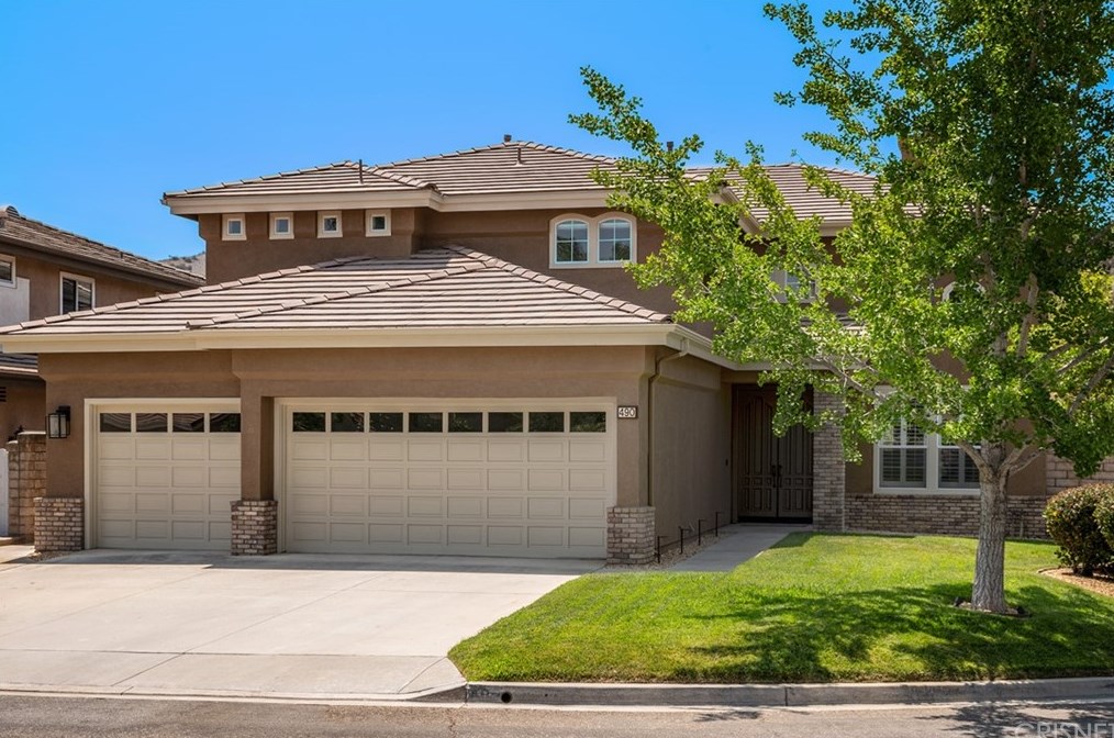 490 Tree Hollow Ct, Simi Valley, CA 93065