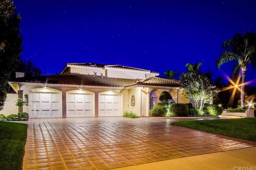 6104 Edinburgh Ct, Calabasas, CA 91301