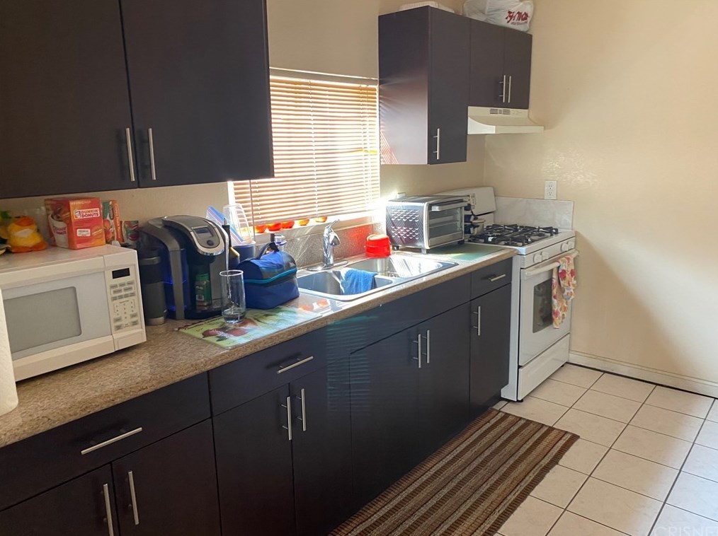 1539 Celis, San Fernando, CA 91340