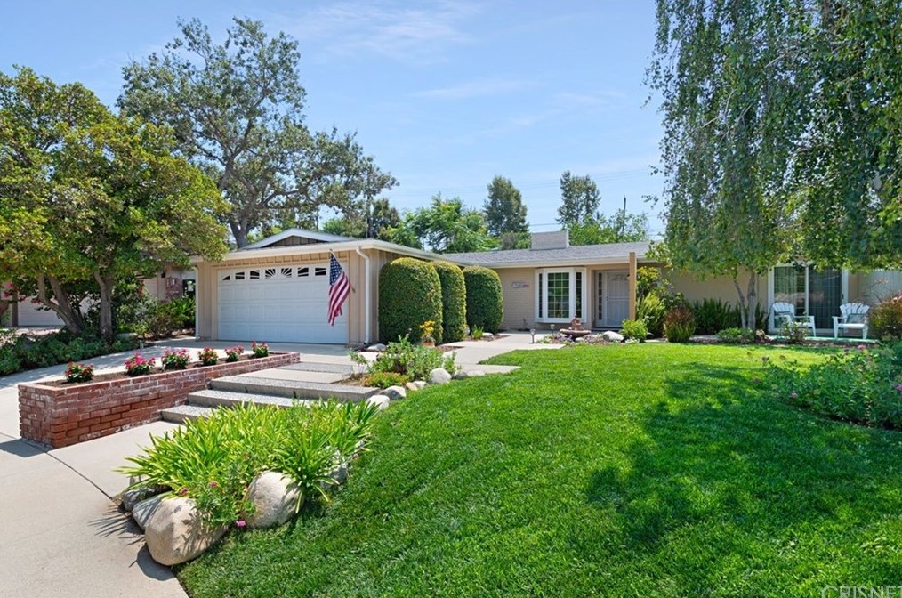 2125 Saxe Ct, Thousand Oaks, CA 91360-3148