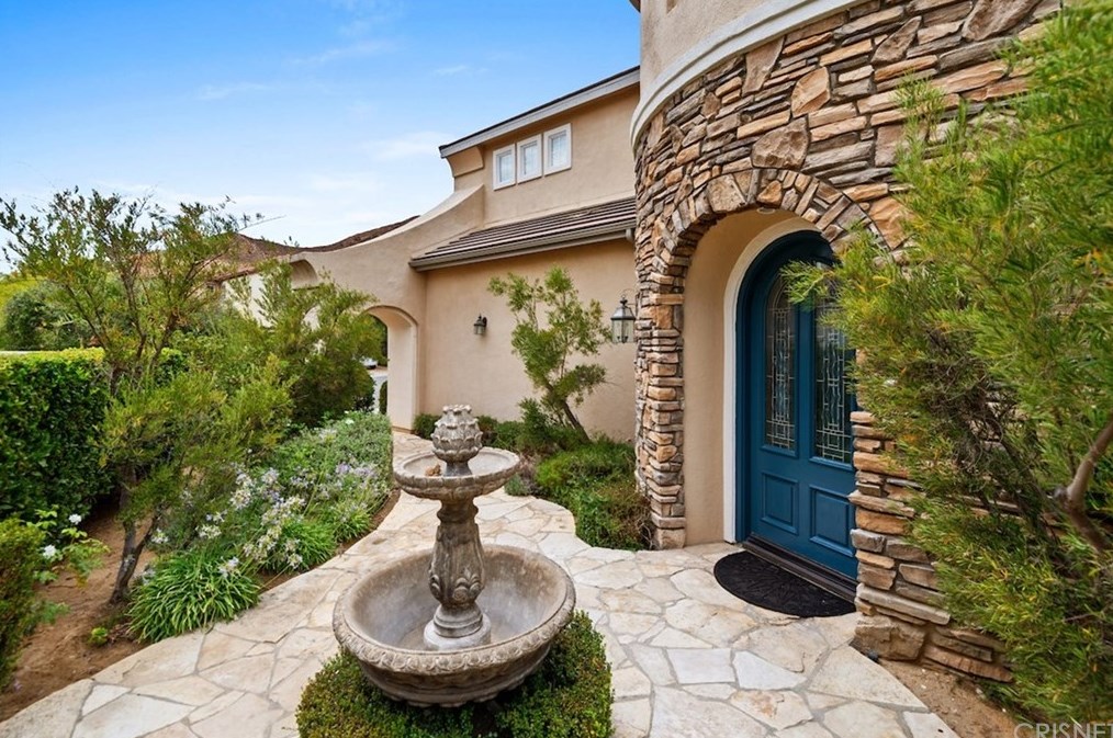 904 Blackbourne Pt, Calabasas, CA 91377-5848
