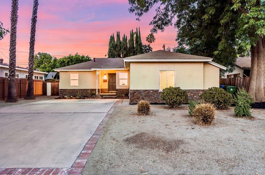 10826 Gaynor Ave, San Fernando, CA 91344-5501