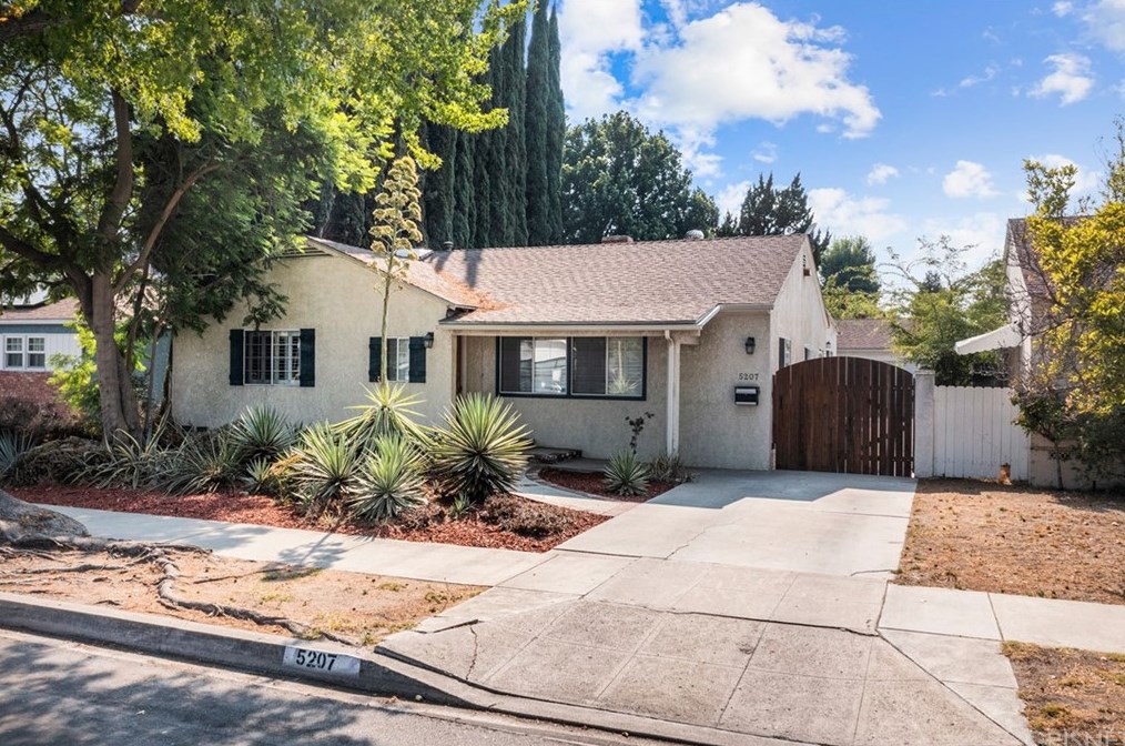 5207 Beeman Ave, North Hollywood, CA 91607-2307