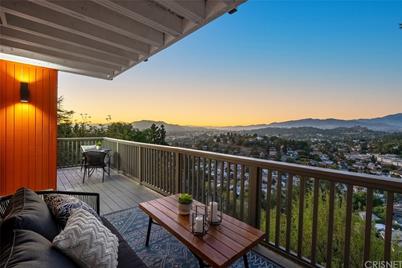 1863 Burnell Drive - Photo 1