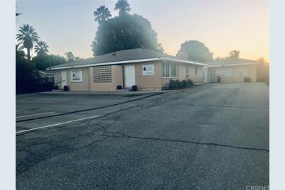 N Lark Ellen Avenue - Photo 1
