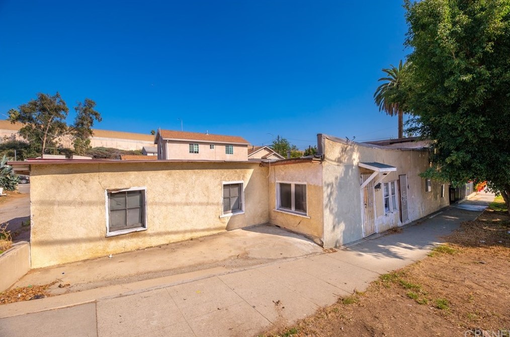 3027 Garnet St, Los Angeles, CA 90023-2922