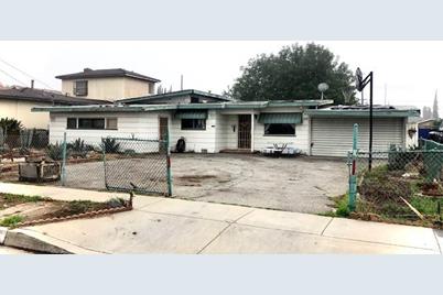 3330 Vineland Avenue - Photo 1