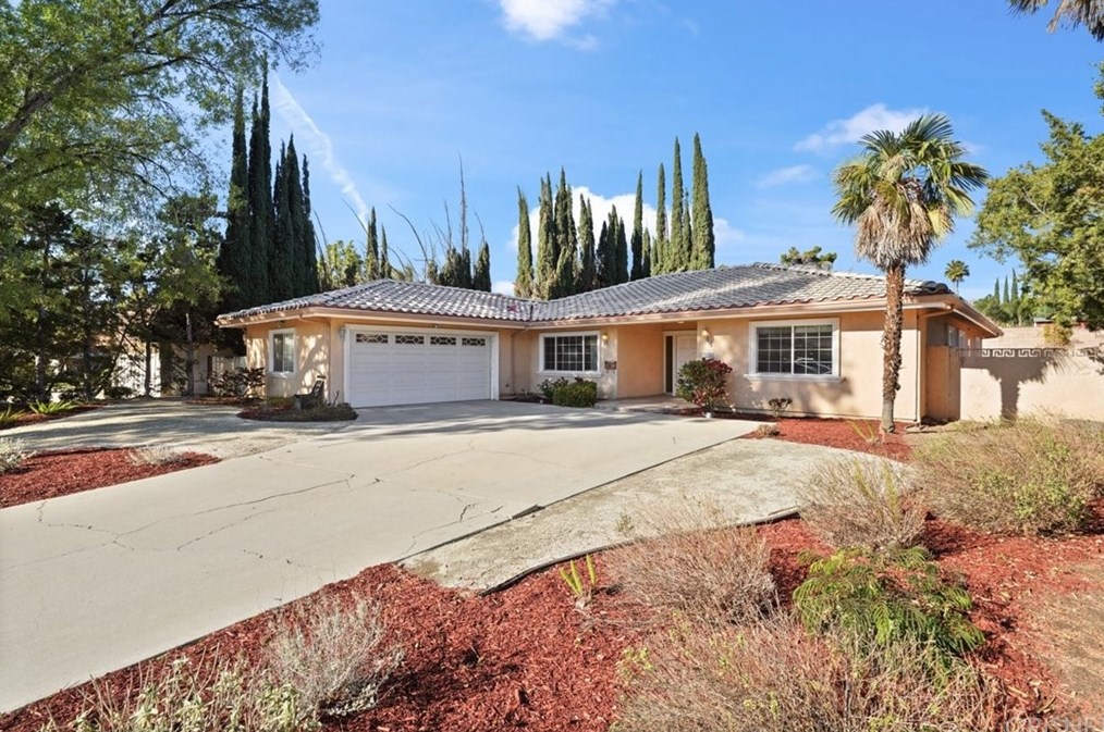 19847 Septo St, Chatsworth, CA 91311-3541