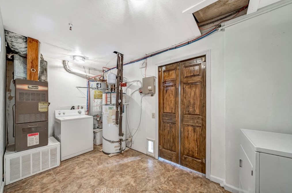 8545 Calva St, Palmdale CA  93551-7230 exterior