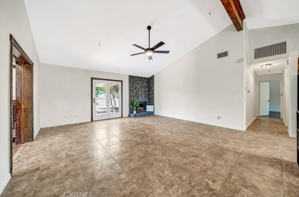 8545 Calva St, Palmdale CA  93551-7230 exterior