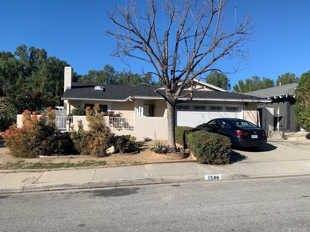 1588 Burning Tree Dr, Thousand Oaks, CA 91362-1308