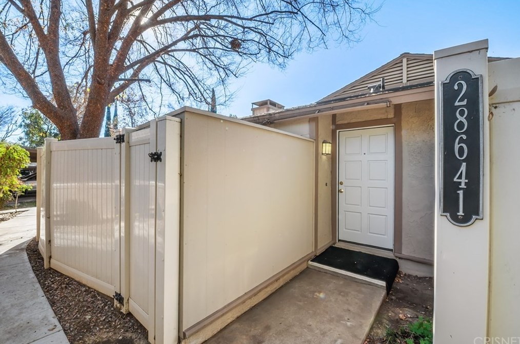 28641 Conejo View Dr, Calabasas, CA 91301