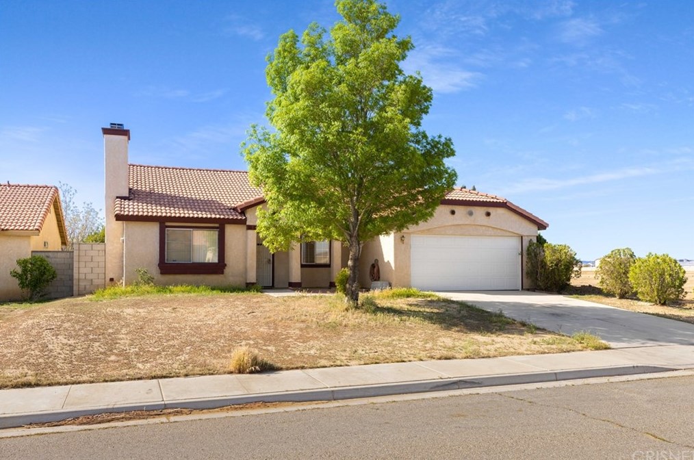 3342 Stella Ave, Tropico Village, CA 93560-6850