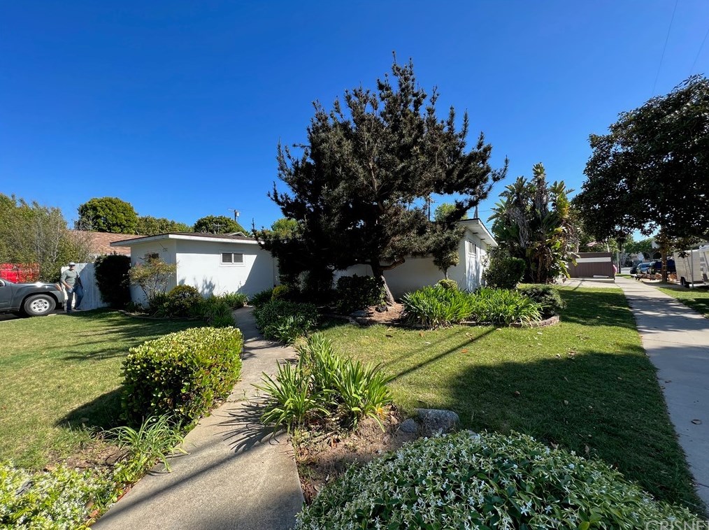 7382 88th St, Los Angeles, CA 90045-3466