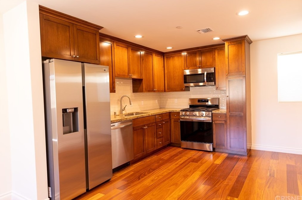 5906 Murietta Ave #2, Van Nuys, CA 91401