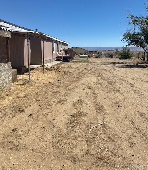 2495 51st St, Tropico Village, CA 93560