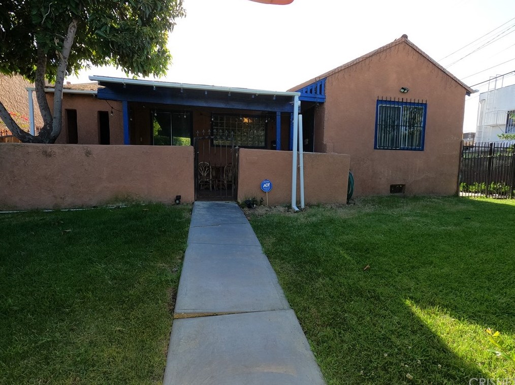 641 Vista St, Los Angeles, CA 90036-5746