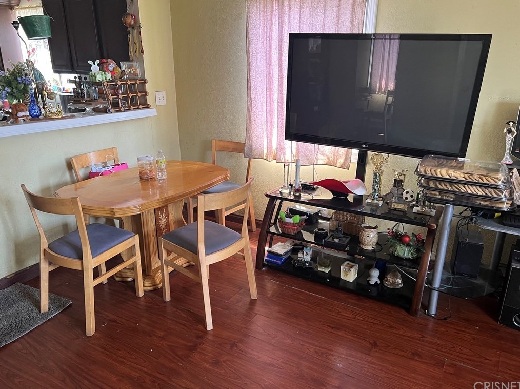 936 W Palmer St, Compton, CA 90220