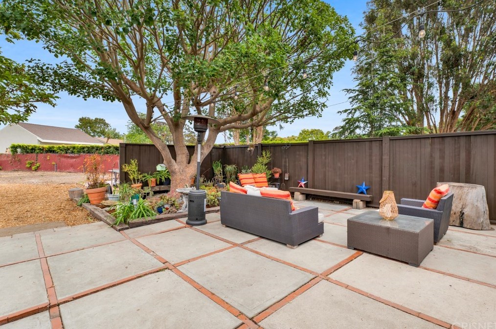 29242 Heathercliff Rd, Malibu, CA 90265-4127