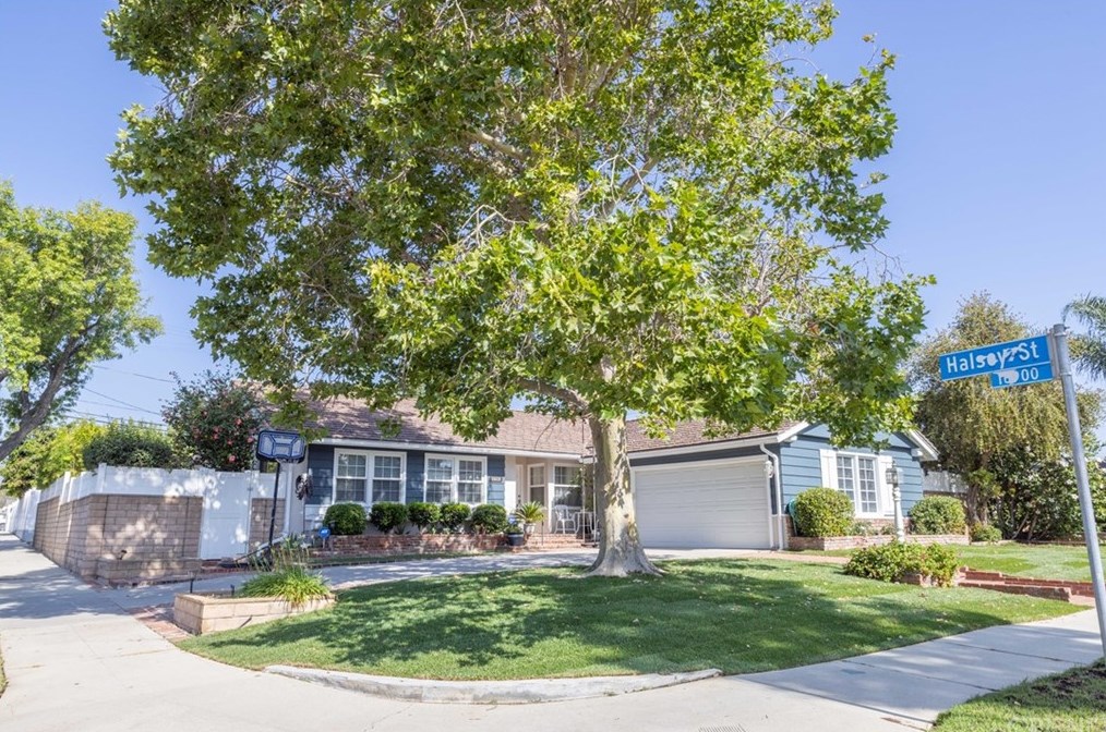 11601 Mclennan Ave, San Fernando, CA 91344-2737