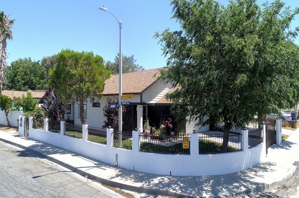 37672 Lasker Ave, Palmdale, CA 93550-6932
