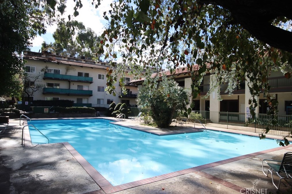 5460 White Oak Ave #e123, Van Nuys, CA 91316