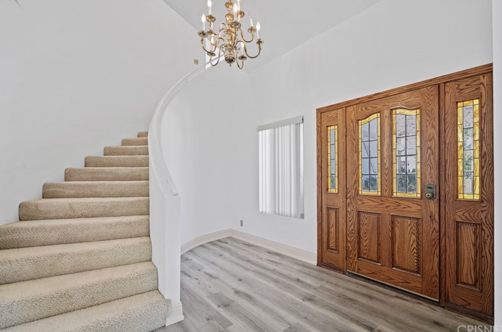 4940 Rock Castle Ct, Calabasas, CA 91377