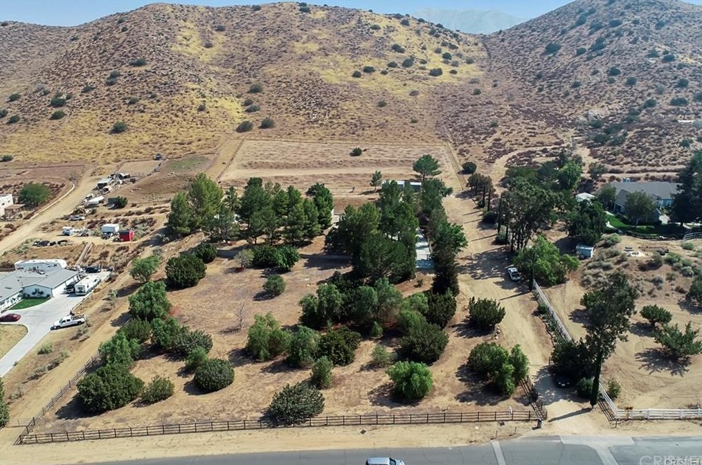32050 Cedarcroft Rd, Acton, CA 93510-1830