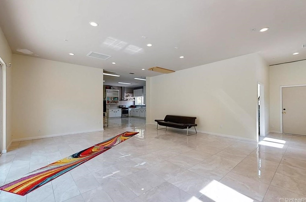 32050 Cedarcroft Rd, Acton CA  93510-1830 exterior