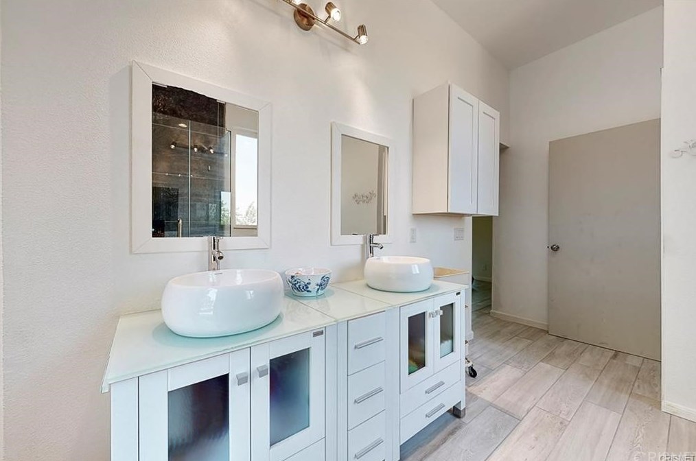 32050 Cedarcroft Rd, Acton CA  93510-2118 exterior