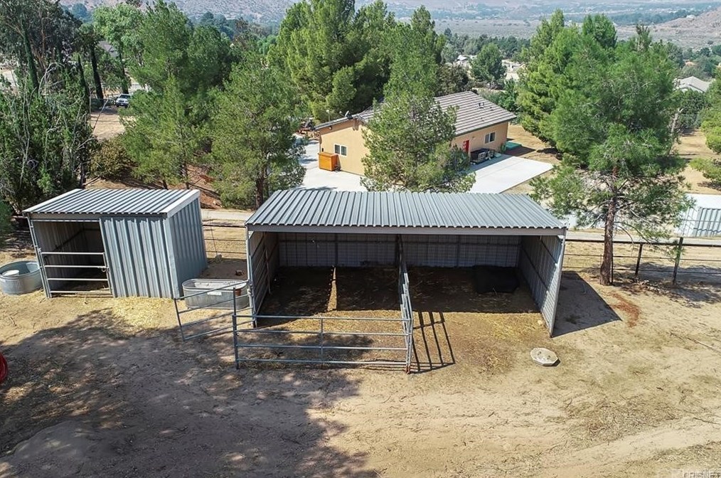 32050 Cedarcroft Rd, Acton CA  93510-2118 exterior