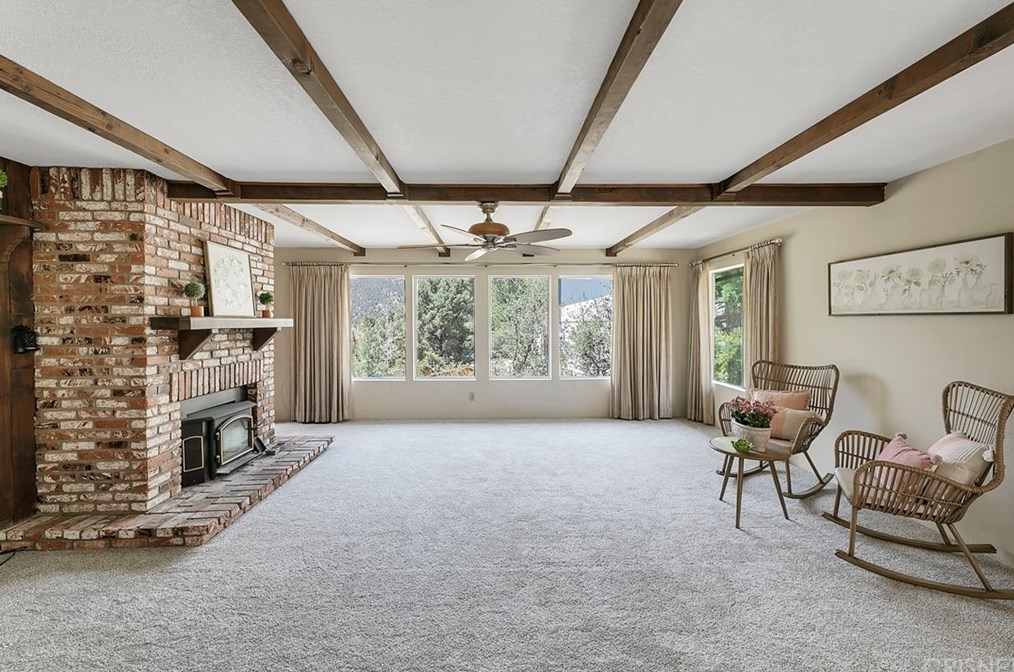 1121 Lion Ln, Frazier Park, CA 93225-9671