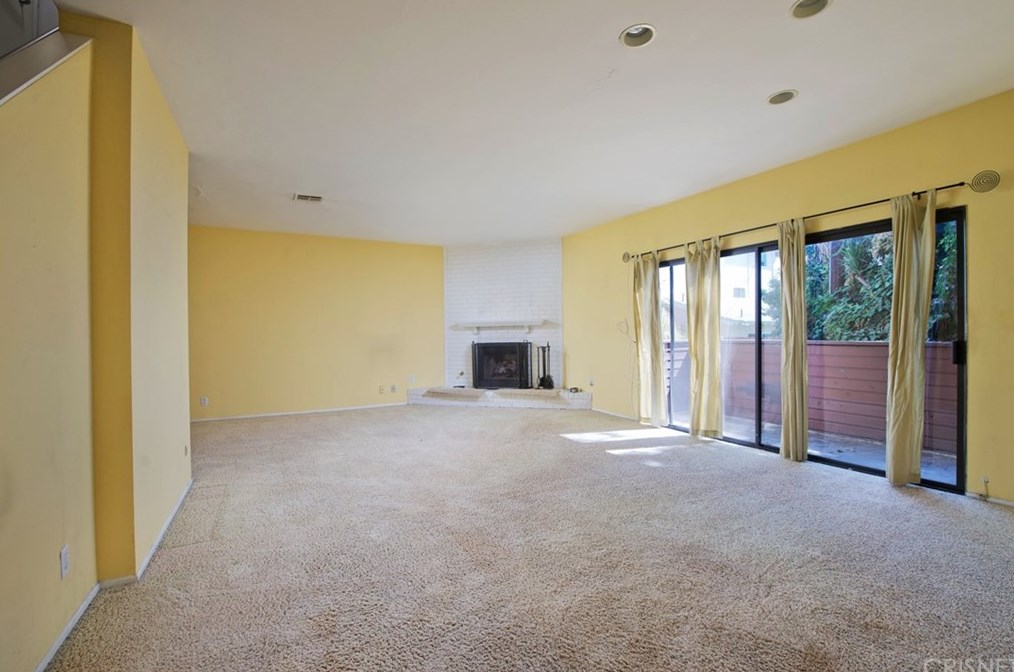 5318 Agnes Ave #6, North Hollywood, CA 91607