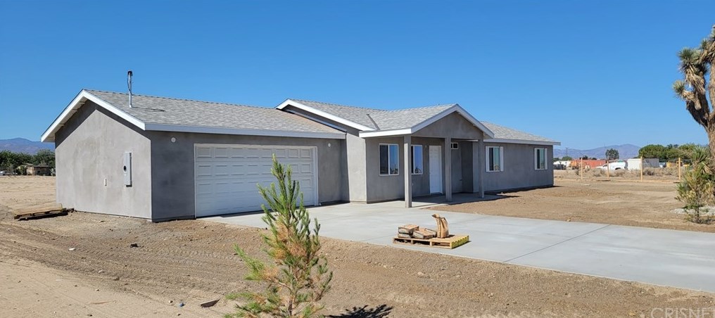 9816 E Ave Q, Juniper Hills, CA 93543
