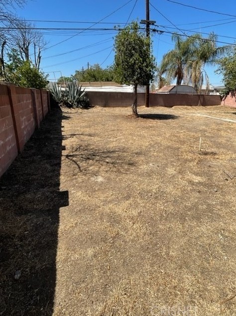 11307 De Hvn Ave, Los Angeles CA  91331-2055 exterior