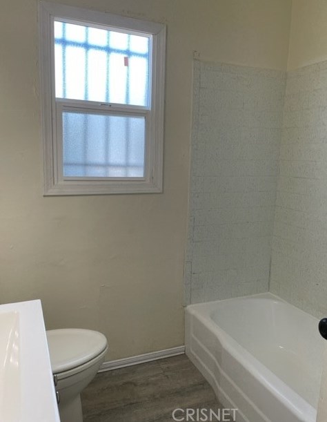 11307 De Hvn Ave, Los Angeles CA  91331-2055 exterior