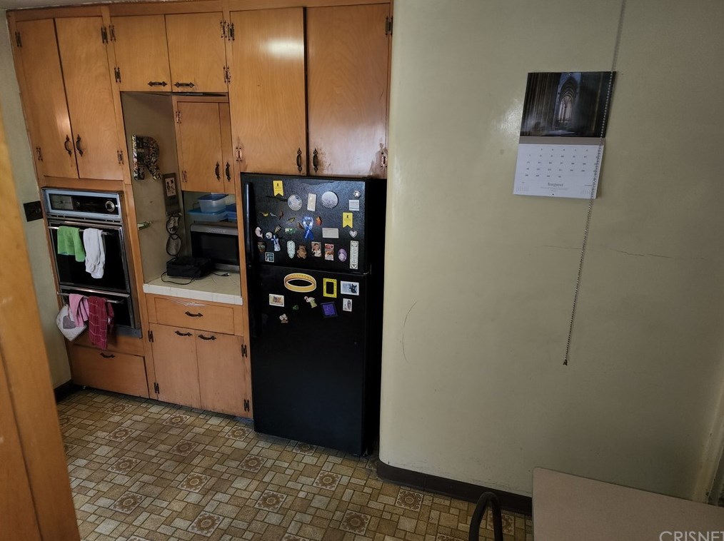 2946 Tyburn St, Los Angeles CA  90039-2158 exterior