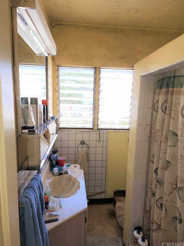 2946 Tyburn St, Los Angeles CA  90039-2158 exterior