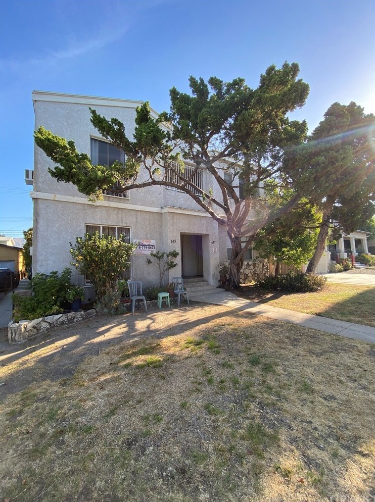 677 W Wilson Ave, Glendale, CA 91203