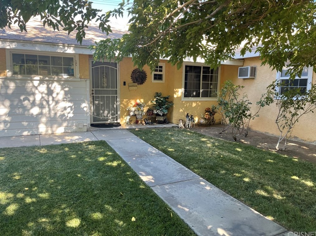 45422 Rodin Ave, Lancaster, CA 93535