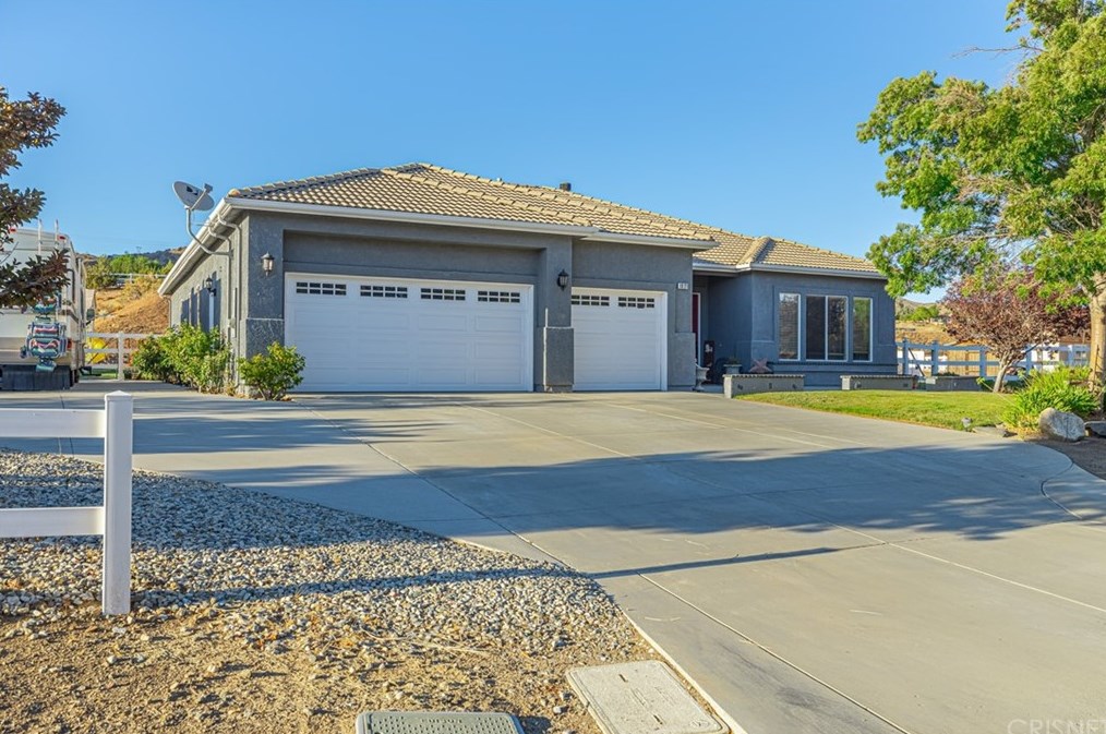 1821 Mary Rd, Acton, CA 93510-1494