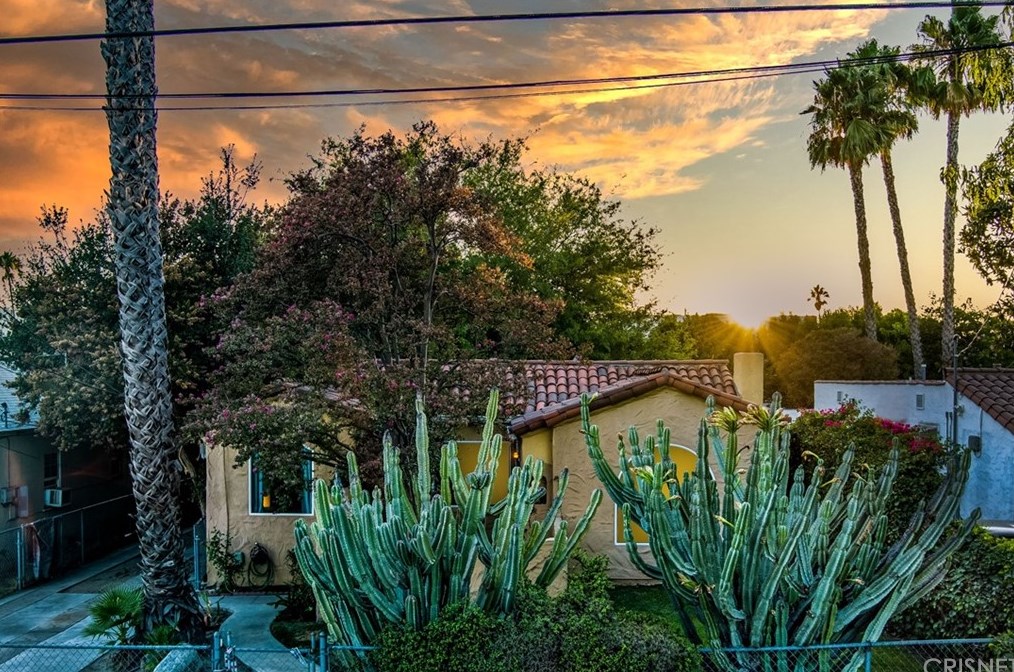 5645 Case Ave, North Hollywood, CA 91601-1903